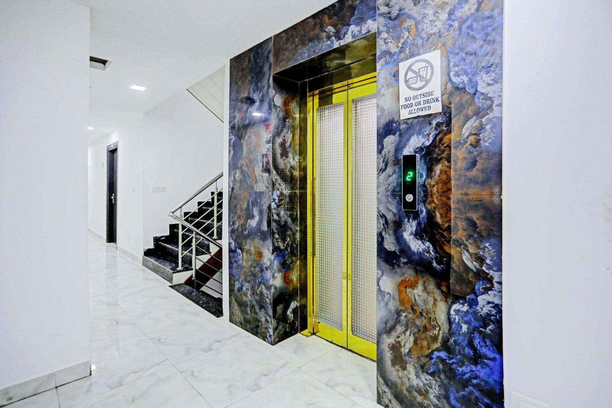 Hotel O Zion New Delhi Buitenkant foto