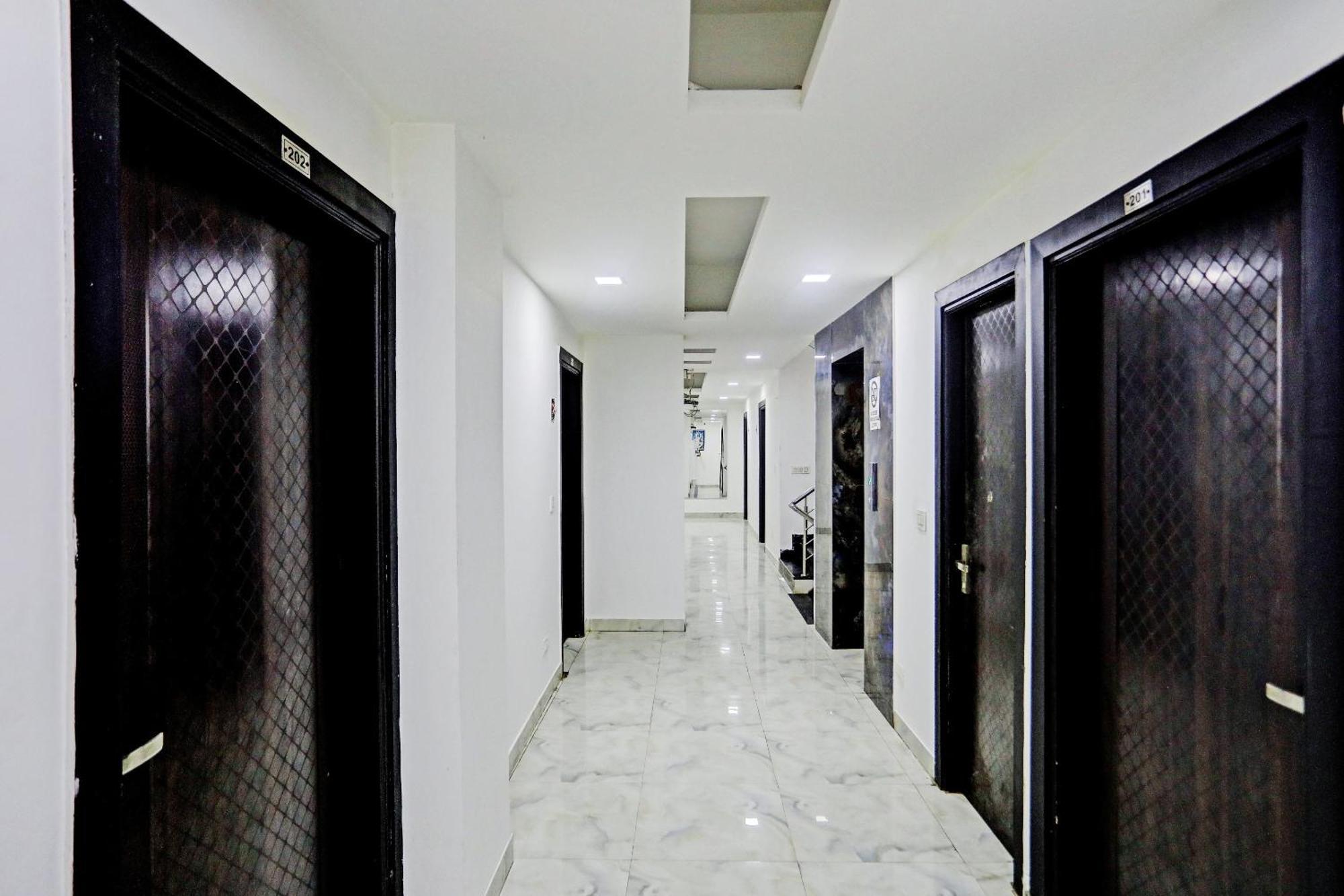 Hotel O Zion New Delhi Buitenkant foto